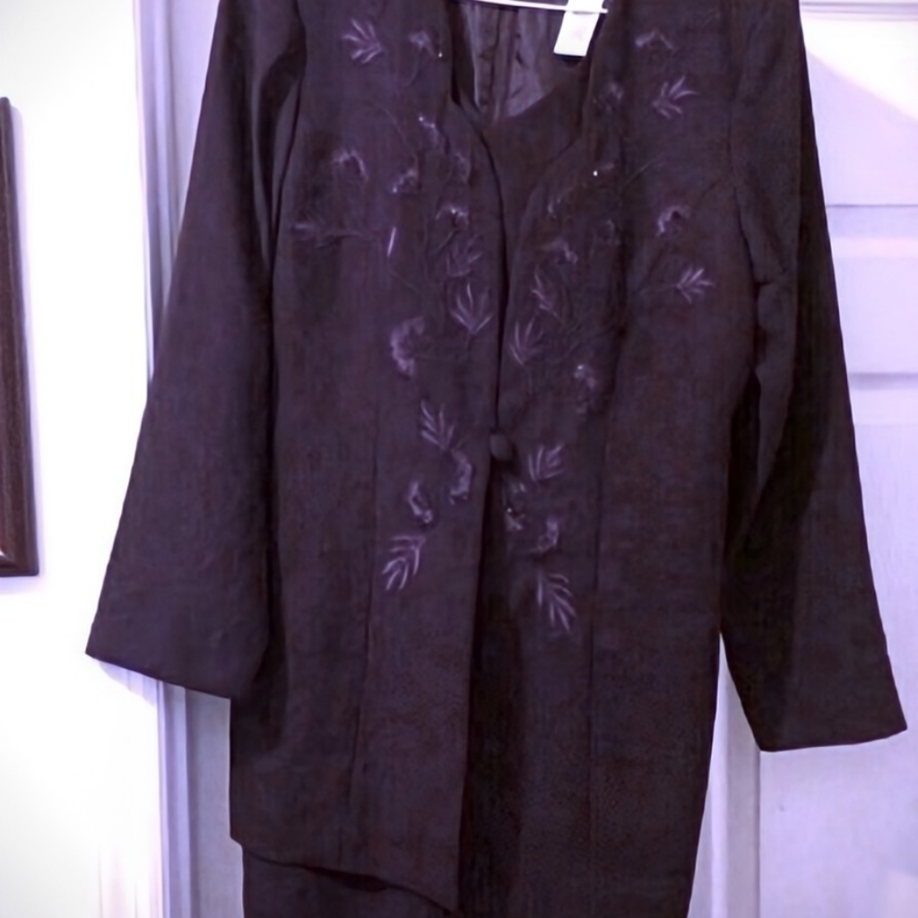 Gorgeous Dress That Looks Like A Suit